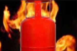 ਗੈਸ ਸਿਲੰਡਰ ਫਟਣ ਨਾਲ ਉੱਡੀ ਘਰ ਦੀ ਛੱਤ