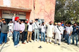 Electricity Amendment Bill Protest: ਬਿਜਲੀ ਸੋਧ ਬਿੱਲ ਨੂੰ ਲੋਕ ਸਭਾ ’ਚ ਪੇਸ਼ ਕਰਨ ਦੇ ਵਿਰੋਧ ’ਚ ਰੋਸ ਪ੍ਰਦਰਸ਼ਨ ਕੀਤਾ